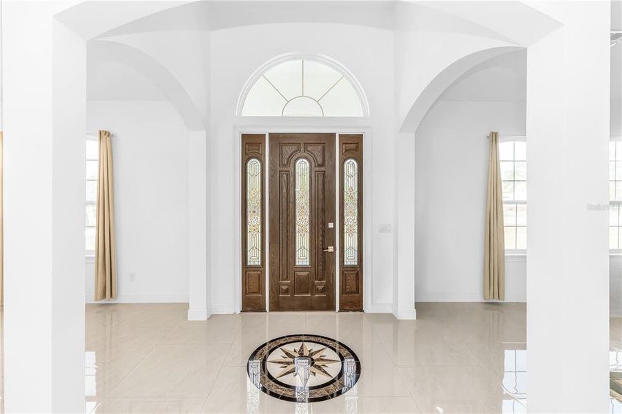 Spacious, unfurnished interior of a new home in , Orlando (Image 36).