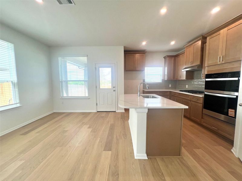 Photos of similar home. Actual home under construction.