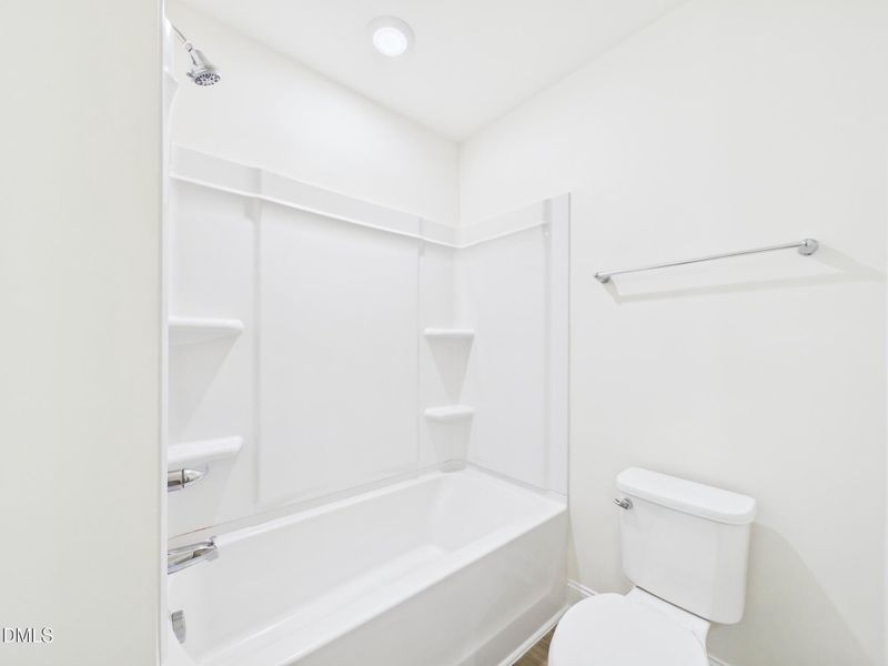 CAM01608G0-PR0114-STILL031