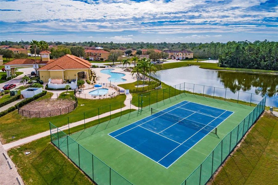 Community amenities in , Poinciana (Image 21).