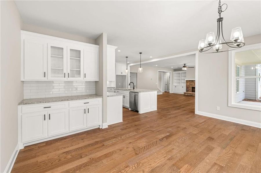 Spacious, unfurnished interior of a new home in , Jefferson (Image 30).