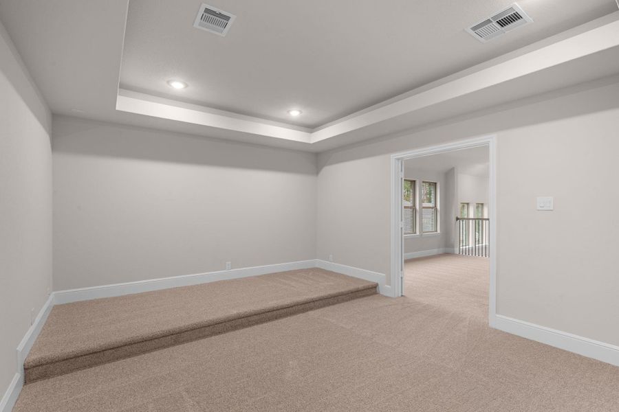 Spacious, unfurnished interior of a new home in Colton, Montgomery (Image 29).