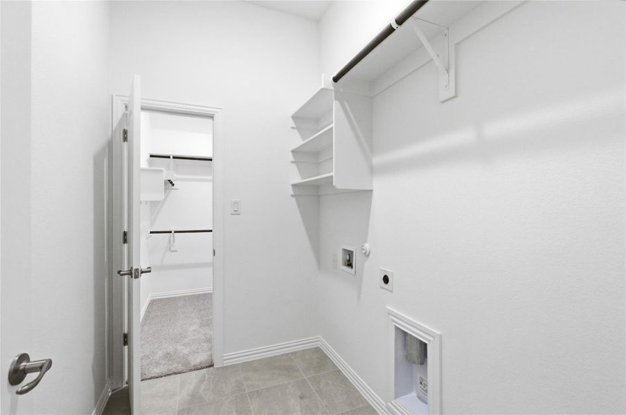 Spacious, unfurnished interior of a new home in Briarwood, Elgin (Image 17).