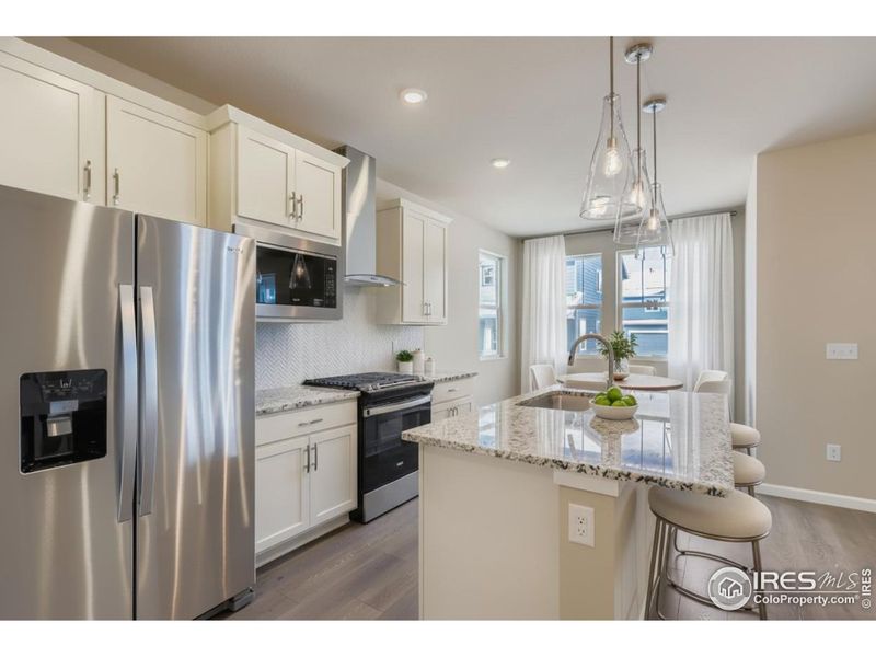 All appliances are included.