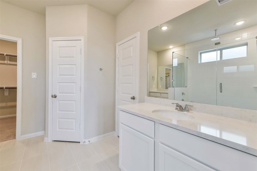 Furnished interior view inside a new home in Stone Creek Ranch, Hockley (Image 15).