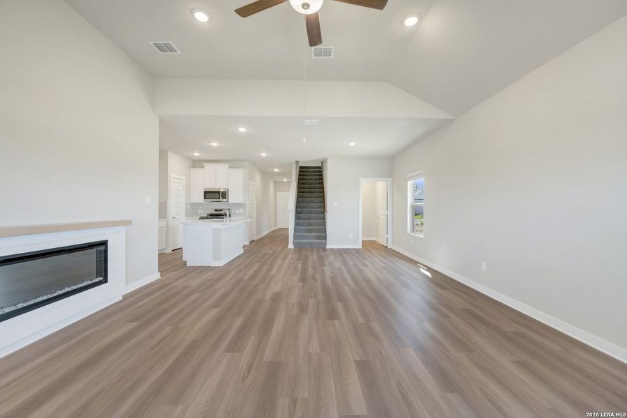 Spacious, unfurnished interior of a new home in Mesquite Ridge, San Antonio (Image 28). Spacious, unfurnished interior of a new home in Mesquite Ridge, San Antonio (Image 28).