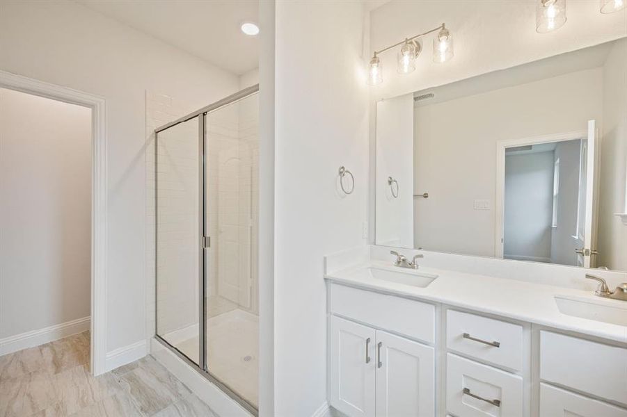 Furnished interior view inside a new home in Creekside, Royse City (Image 6).