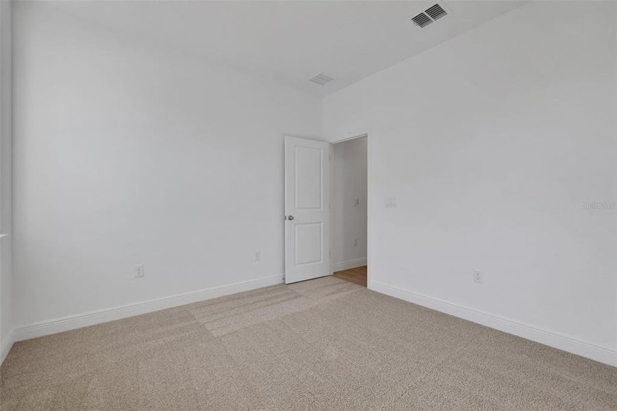 Spacious, unfurnished interior of a new home in Crossroads at Kelly Park, Apopka (Image 30). Spacious, unfurnished interior of a new home in Crossroads at Kelly Park, Apopka (Image 30).