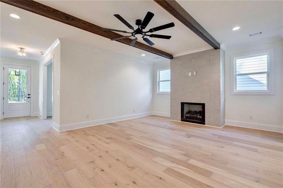 Spacious, unfurnished interior of a new home in , Atlanta (Image 30).