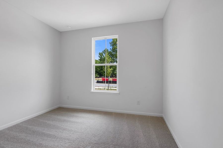 Spacious, unfurnished interior of a new home in Three Rivers, Rome (Image 12).
