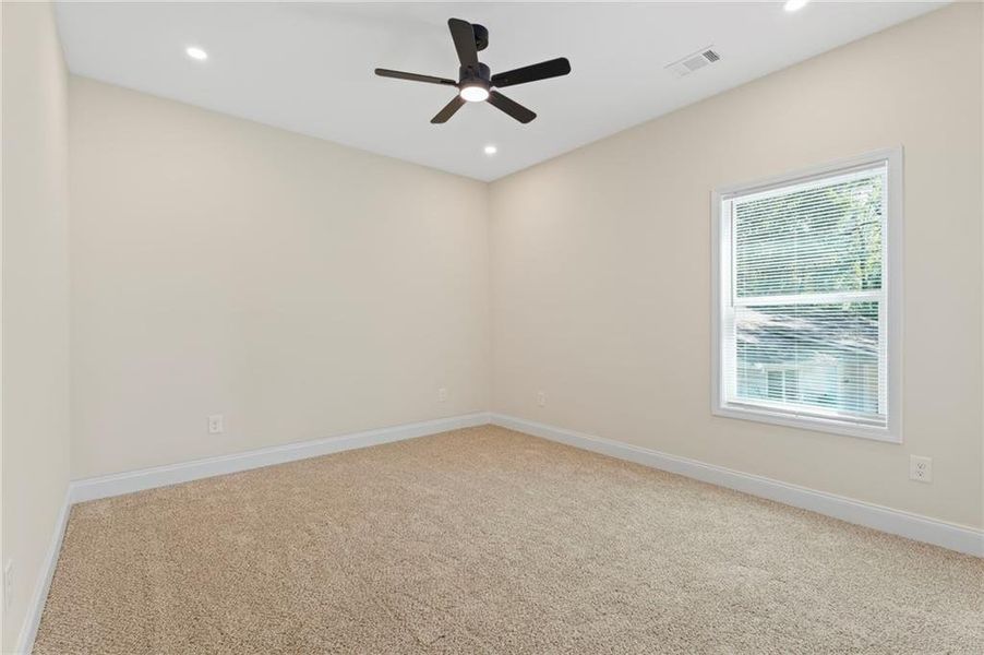 Spacious, unfurnished interior of a new home in , Jonesboro (Image 30).