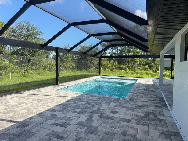 Exterior details and patio area of a home in , Port Charlotte (Image 4).