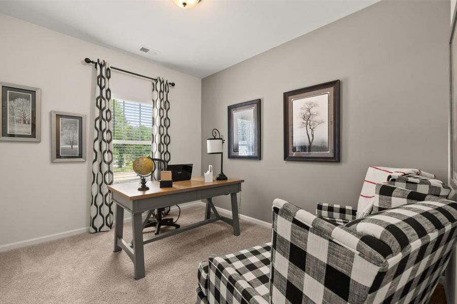 Furnished interior view inside a new home in Franklin Manor, Lawrenceville (Image 5).