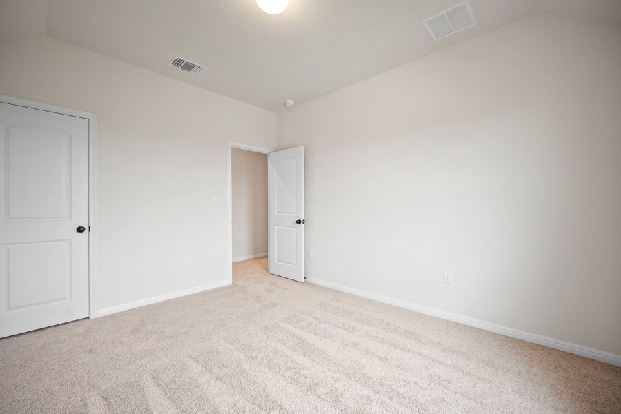 Representative unfurnished interior of a home built from the Sierra by Ashton Woods in Berry Creek Highlands, Georgetown (Image 38).