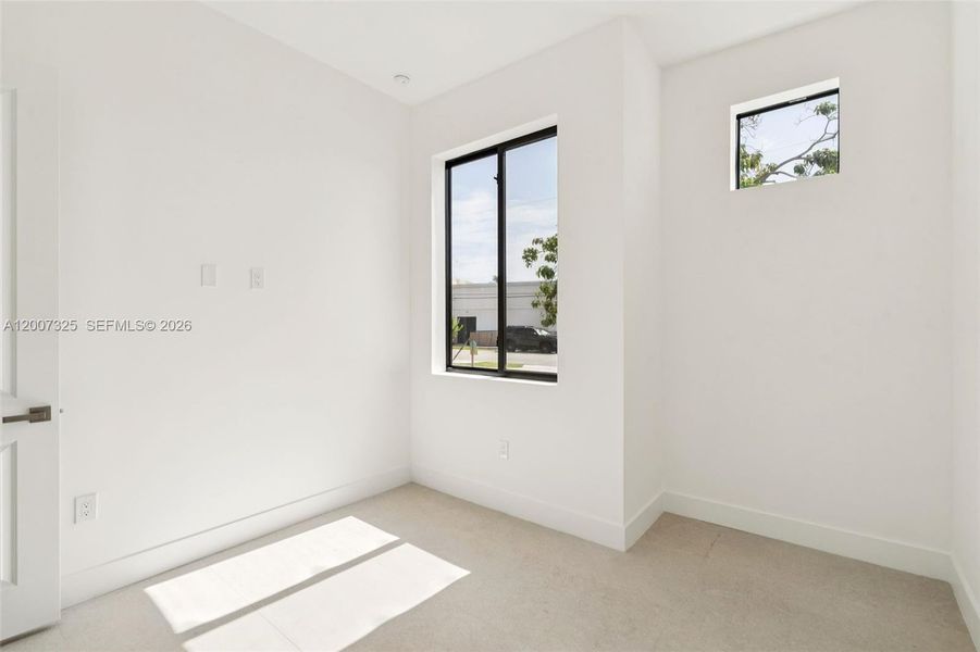 Spacious, unfurnished interior of a new home in , Fort Lauderdale (Image 48). Spacious, unfurnished interior of a new home in , Fort Lauderdale (Image 48).