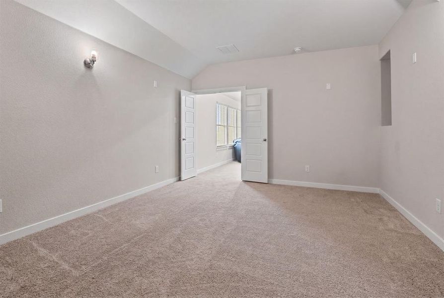 Spacious, unfurnished interior of a new home in Elevon, Lavon (Image 21).