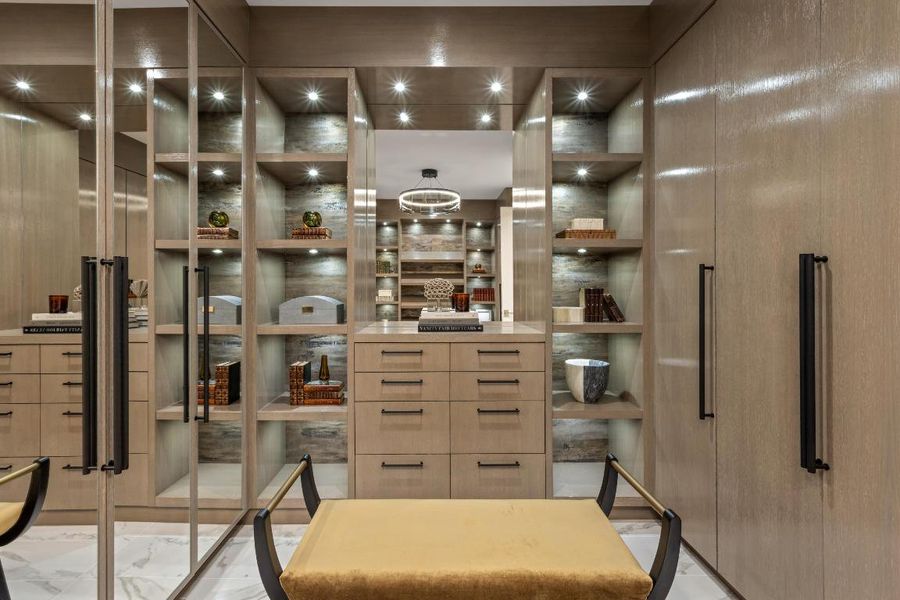 mls_WALK_IN_CLOSET_DETAIL