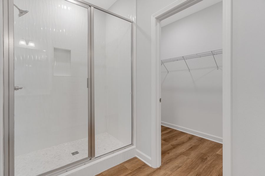 Spacious, unfurnished interior of a new home in , Crestview (Image 34).