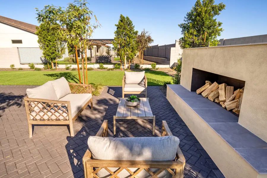 Representative exterior details of a home built from the Gardenia Plan 5009 by Tri Pointe Homes in Abel Ranch, Goodyear (Image 4).