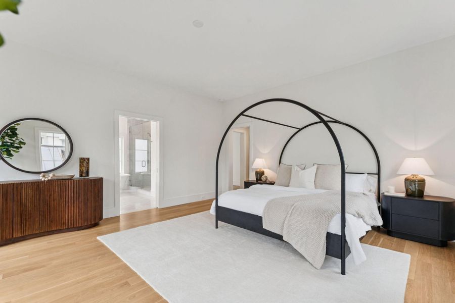 Furnished interior view inside a new home in , Charleston (Image 32).