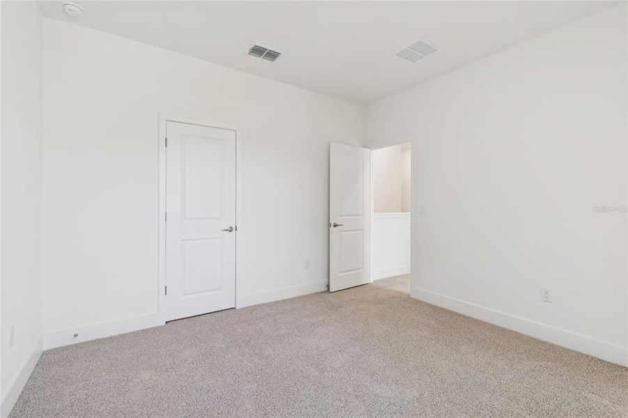 Spacious, unfurnished interior of a new home in North River Ranch – Townhomes, Parrish (Image 19).