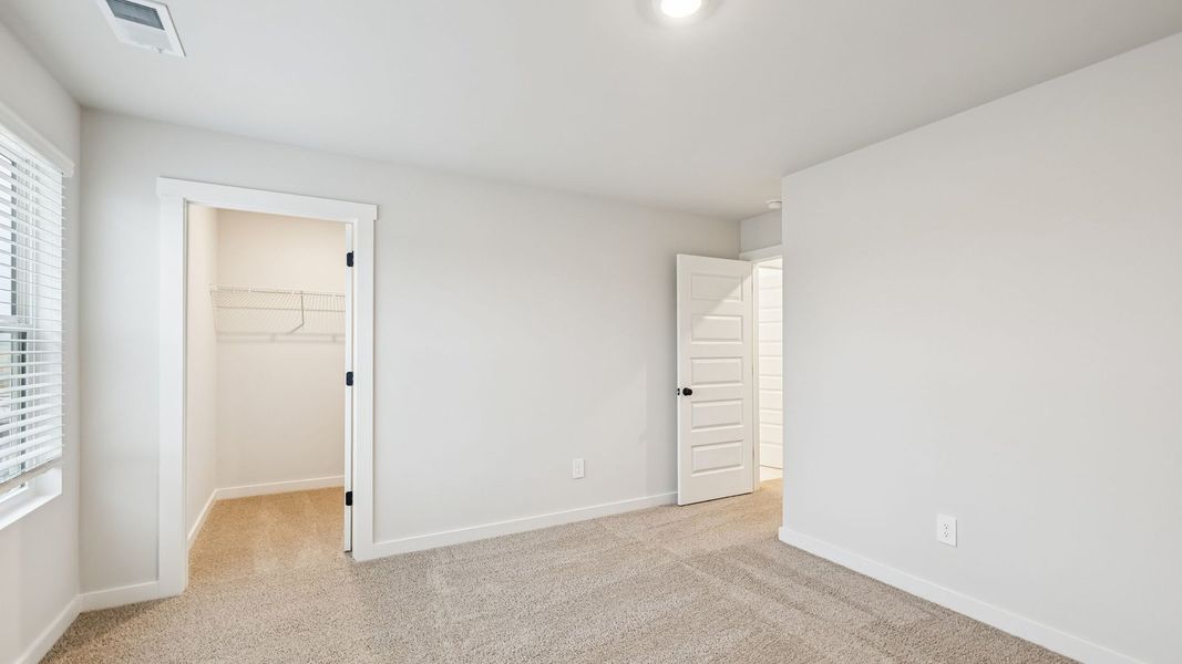 Spacious, unfurnished interior of a new home in Reserve at Hickory Ridge, Columbia (Image 44). Spacious, unfurnished interior of a new home in Reserve at Hickory Ridge, Columbia (Image 44).