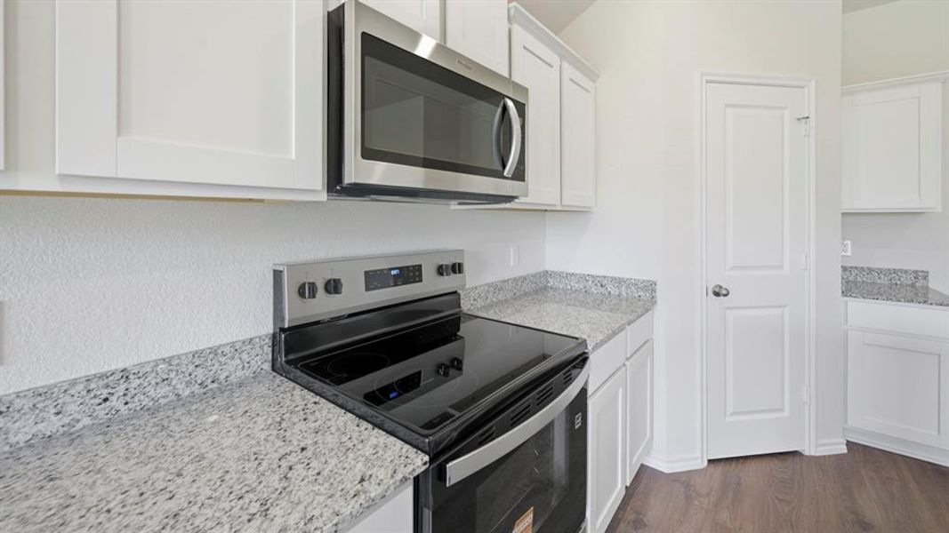 Furnished interior view inside a new home in Frontier Pointe, Princeton (Image 11).