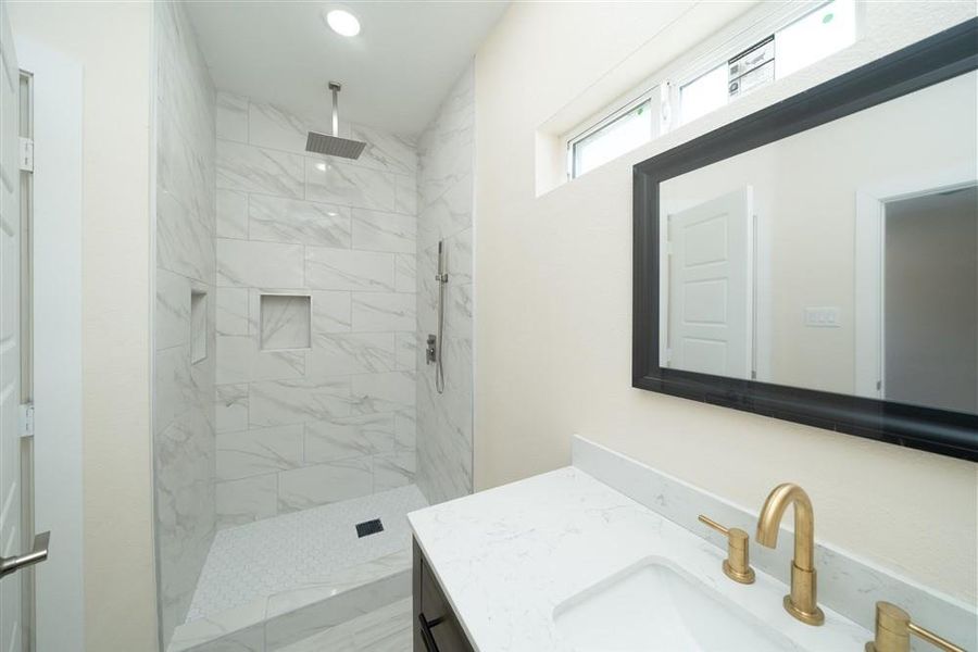 Furnished interior view inside a new home in , Dallas (Image 12).