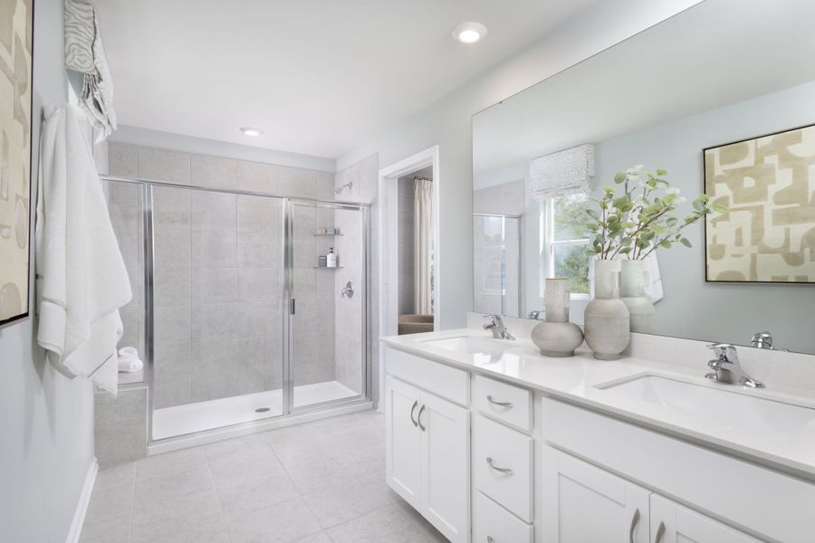 Briana Model Owner's Bath