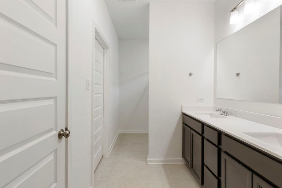 Furnished interior view inside a new home in , Huntsville (Image 10).