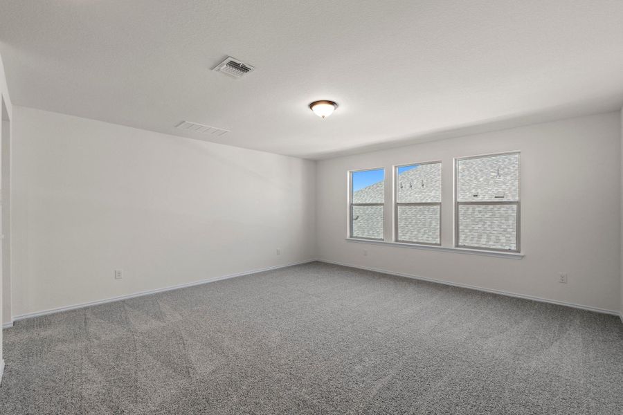 Spacious, unfurnished interior of a new home in Salerno - Classic Collection, Round Rock (Image 37).