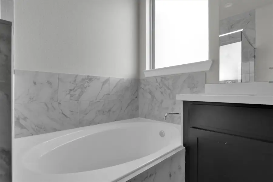 Furnished interior view inside a new home in Canterra Creek 60', Rosharon (Image 3). Furnished interior view inside a new home in Canterra Creek 60', Rosharon (Image 3).