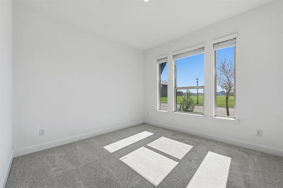 1600 Victory Terrace ~ Ready Now