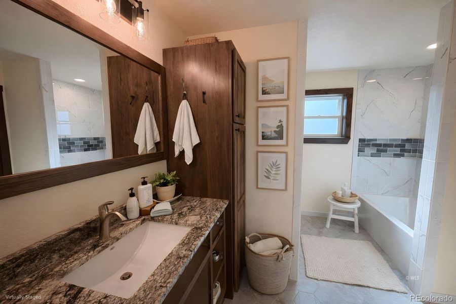 VS Primary en suite bath