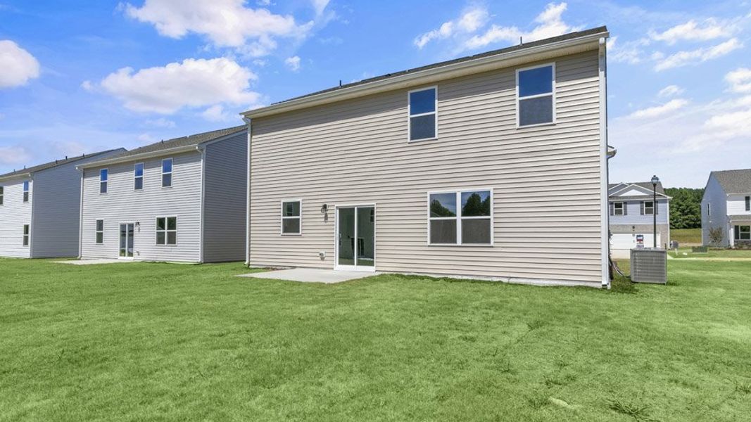 Representative exterior details of a home built from the Hanover by D.R. Horton in Martin Farms, Aberdeen (Image 3).