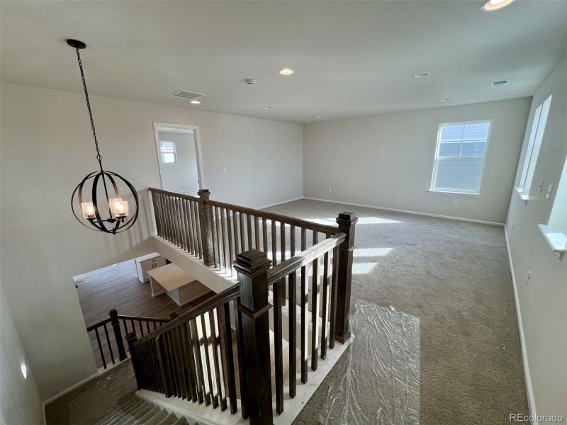 Spacious, unfurnished interior of a new home in The Aurora Highlands, Aurora (Image 12). Spacious, unfurnished interior of a new home in The Aurora Highlands, Aurora (Image 12).