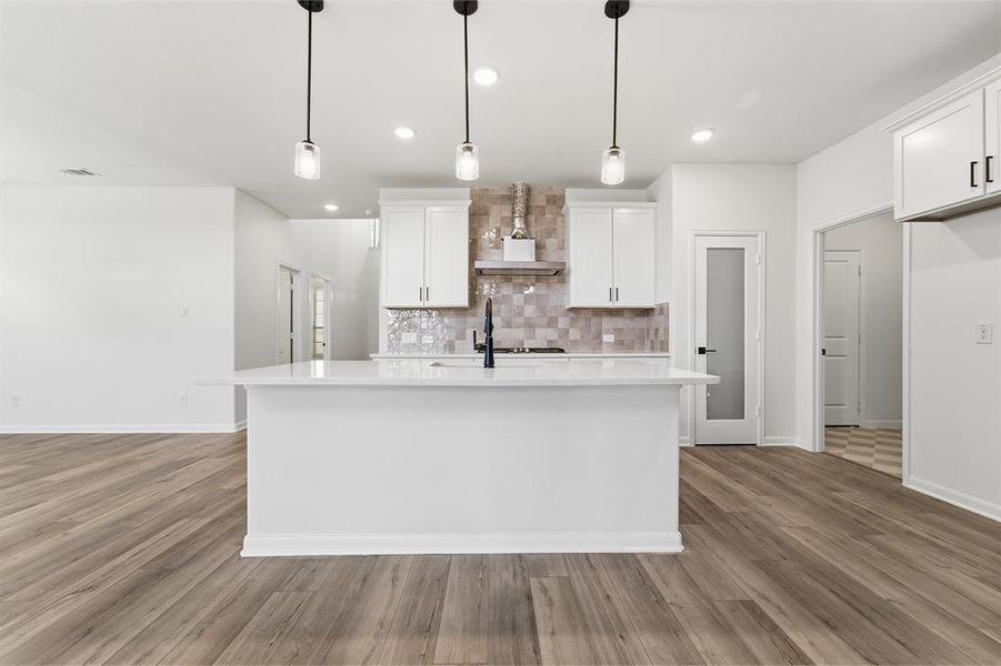 Furnished interior view inside a new home in La Terra, Celina (Image 6).