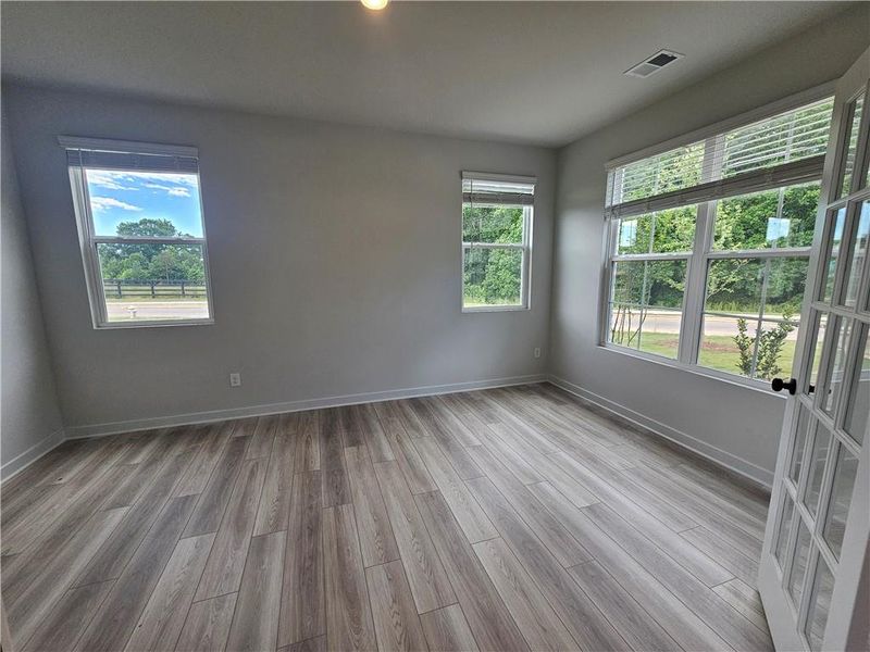 Spacious, unfurnished interior of a new home in Ellorie Estates, Dawsonville (Image 19).