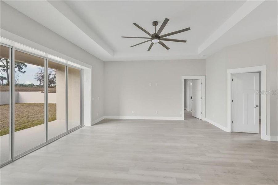 Spacious, unfurnished interior of a new home in , Hernando (Image 20).