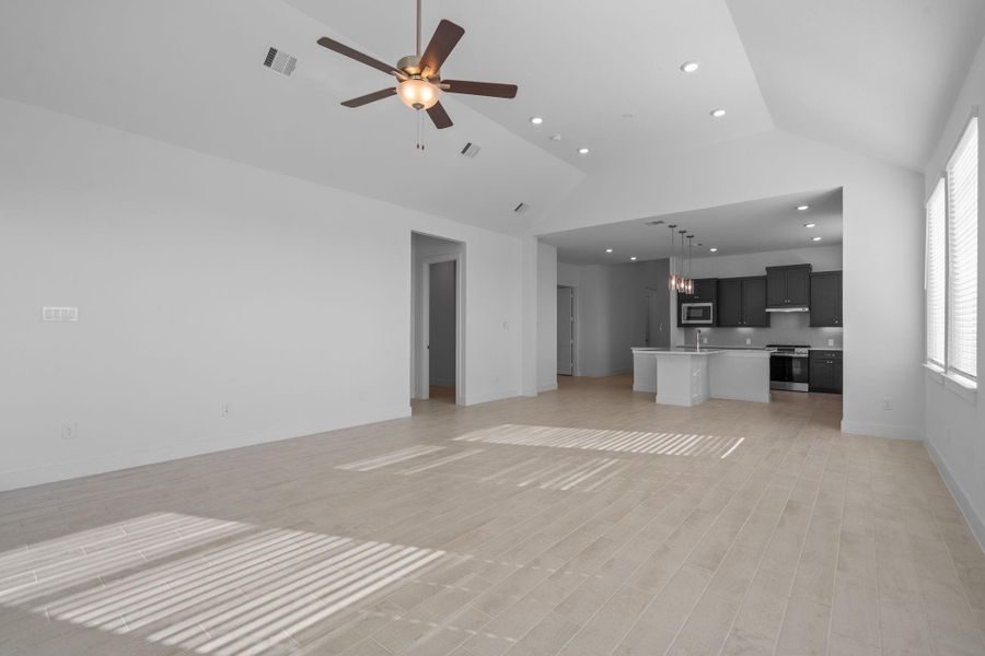 Spacious, unfurnished interior of a new home in Attwater, Waller (Image 22). Spacious, unfurnished interior of a new home in Attwater, Waller (Image 22).