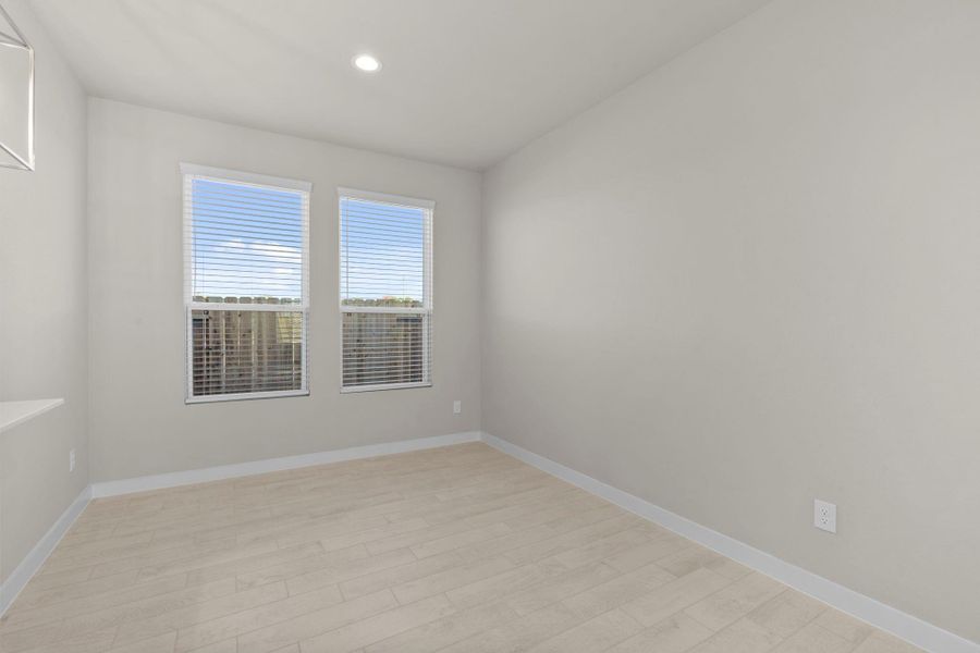 Spacious, unfurnished interior of a new home in , Houston (Image 30).