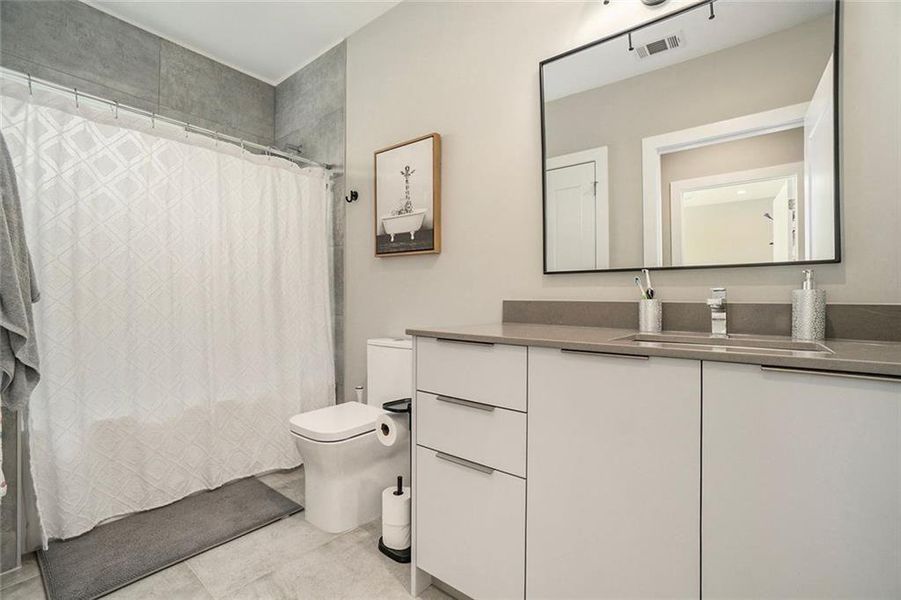 Furnished interior view inside a new home in , Atlanta (Image 43).