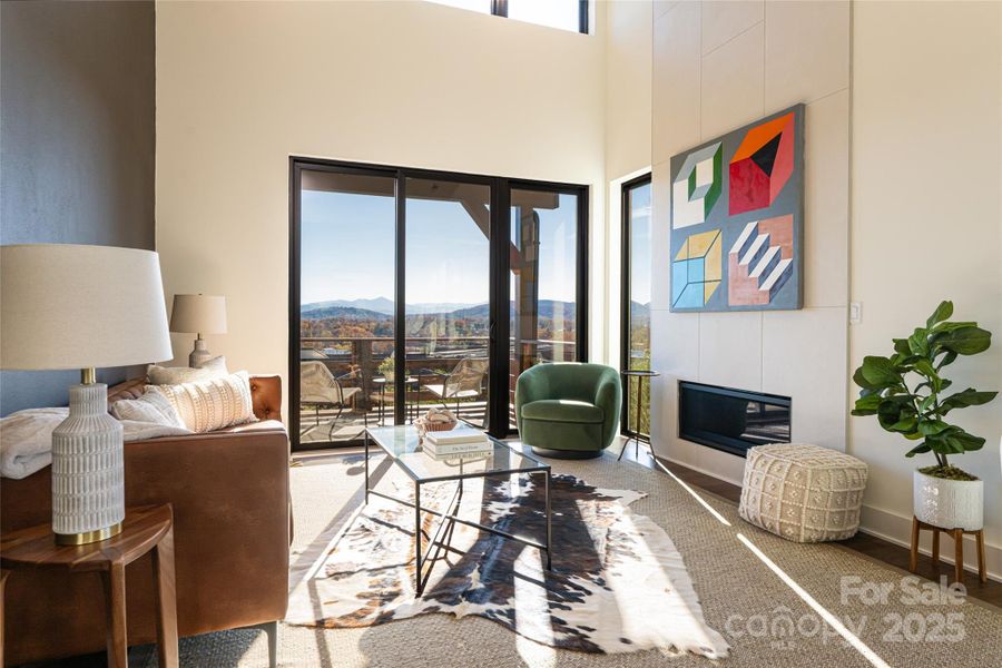 Living room - Similar