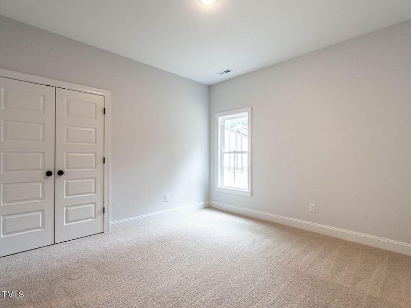 024-1280x960-bedroom