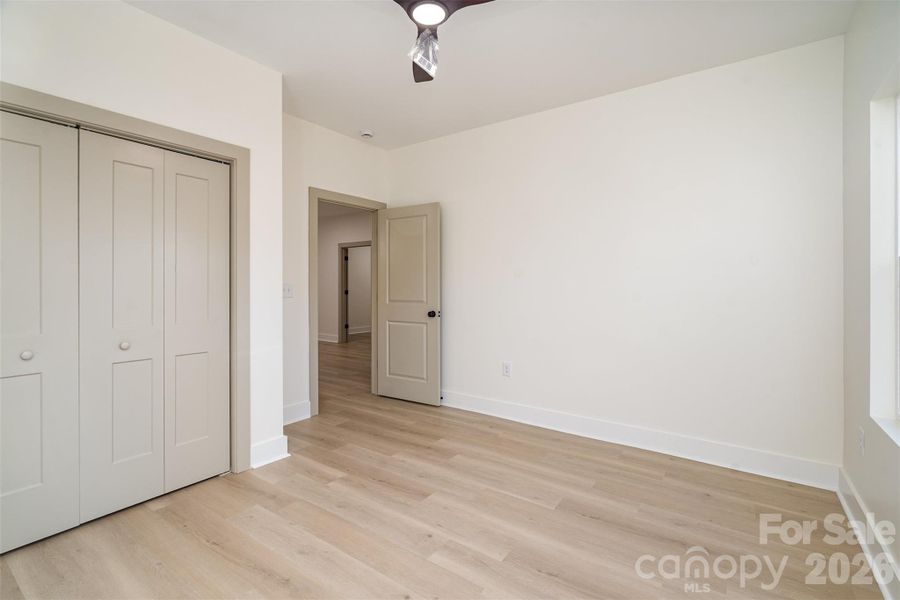 Spacious, unfurnished interior of a new home in , Shelby (Image 15).