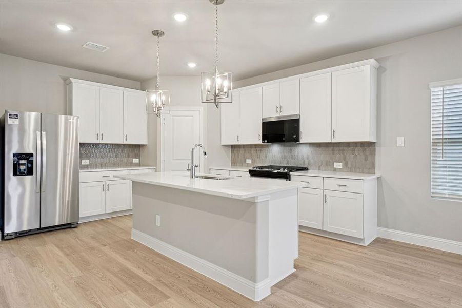 Photo is not of the actual home, but is an inspirational photo of builder’s model home and may depict options, furnishings, and/or decorator features that are not included. Photo is not of the actual home, but is an inspirational photo of builder’s model home and may depict options, furnishings, and/or decorator features that are not included.