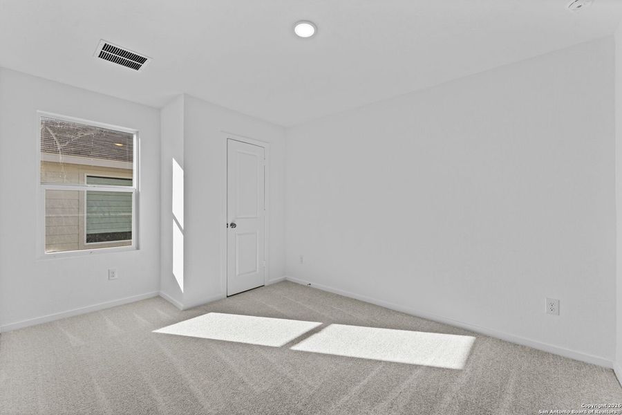 Spacious, unfurnished interior of a new home in , New Braunfels (Image 20).