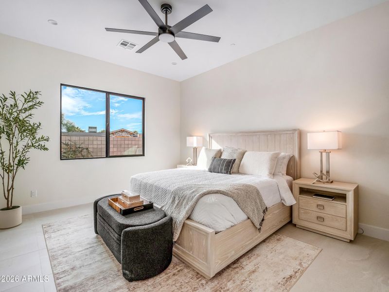 113_p2400915 113_p2400915