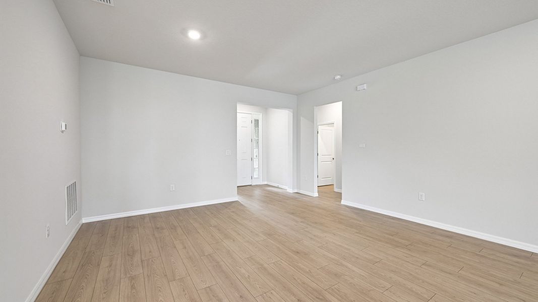 Representative unfurnished interior of a home built from the Laurel by D.R. Horton in Star Farms at Lakewood Ranch, Bradenton (Image 23).