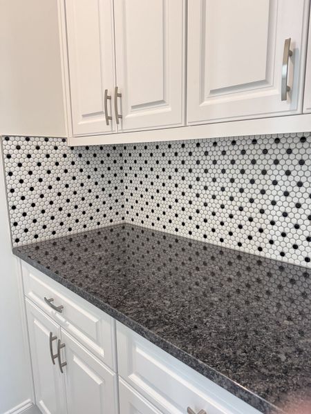 Close-up of interior finishes inside a home in Tillery Park, Grovetown (Image 15).